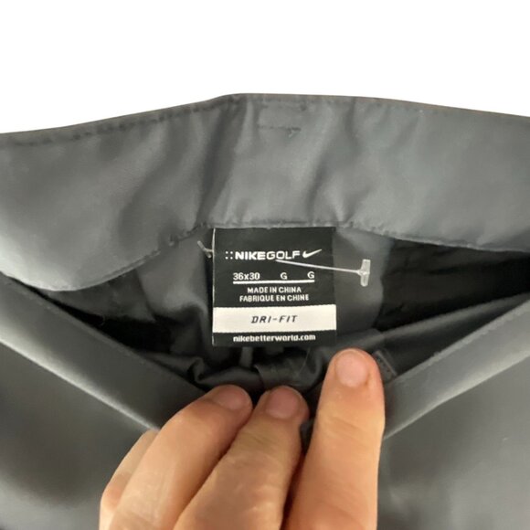 Nike Golf Dri-Fit Men's Gray Flat-Front Pants Size 36x30 Casual Gothic Sporty - Picture 3 of 5